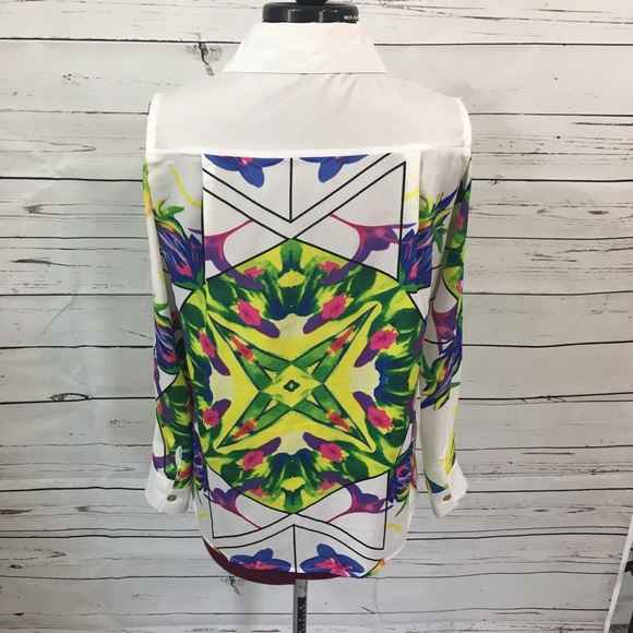 Cold Shoulder Abstract Button Down Blouse - Picture 4 of 6